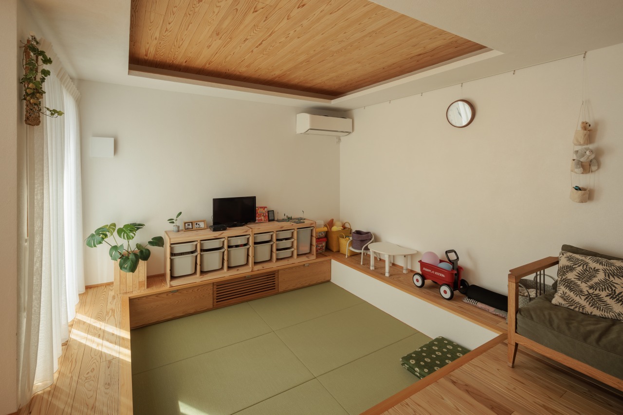 241124_027★ - 滋賀で自然素材・木の家の注文住宅を建てる工務店|株式会社スムース 小下がり畳スペース