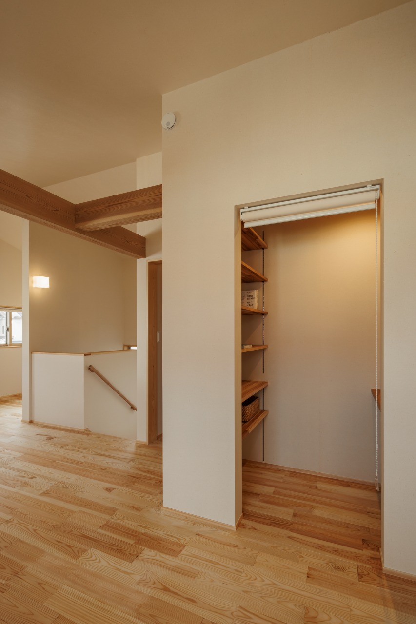 241209_089★ - 滋賀で自然素材・木の家の注文住宅を建てる工務店|株式会社スムース 2階フリースペース