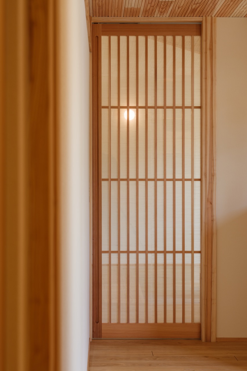 250513_084 - 滋賀で自然素材・木の家の注文住宅を建てる工務店|株式会社スムース 造作建具
