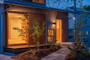 - 滋賀で自然素材・木の家の注文住宅を建てる工務店|株式会社スムース UA値でわかる室温の冷えにくさとヒートショック対策について解説するイメージ