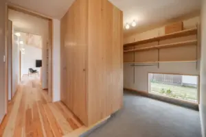 ロードバイクを置くために設計した広い玄関土間