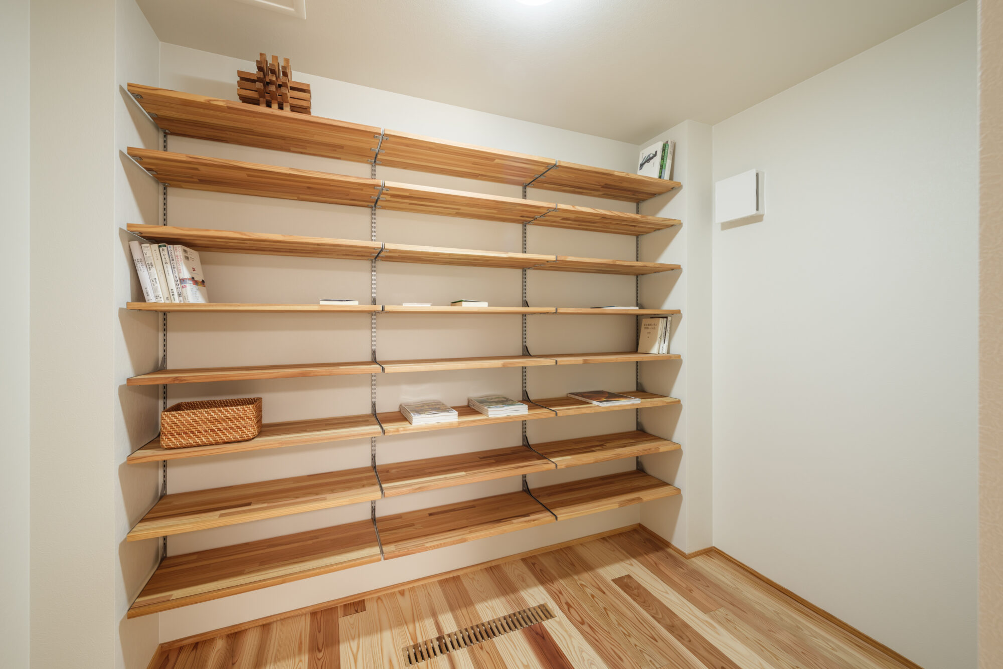 250701_033 - 滋賀で自然素材・木の家の注文住宅を建てる工務店|株式会社スムース