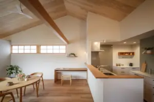 滋賀県の注文住宅事例：風と光が抜ける２階リビングでこれからの暮らしを愉しむ住まい