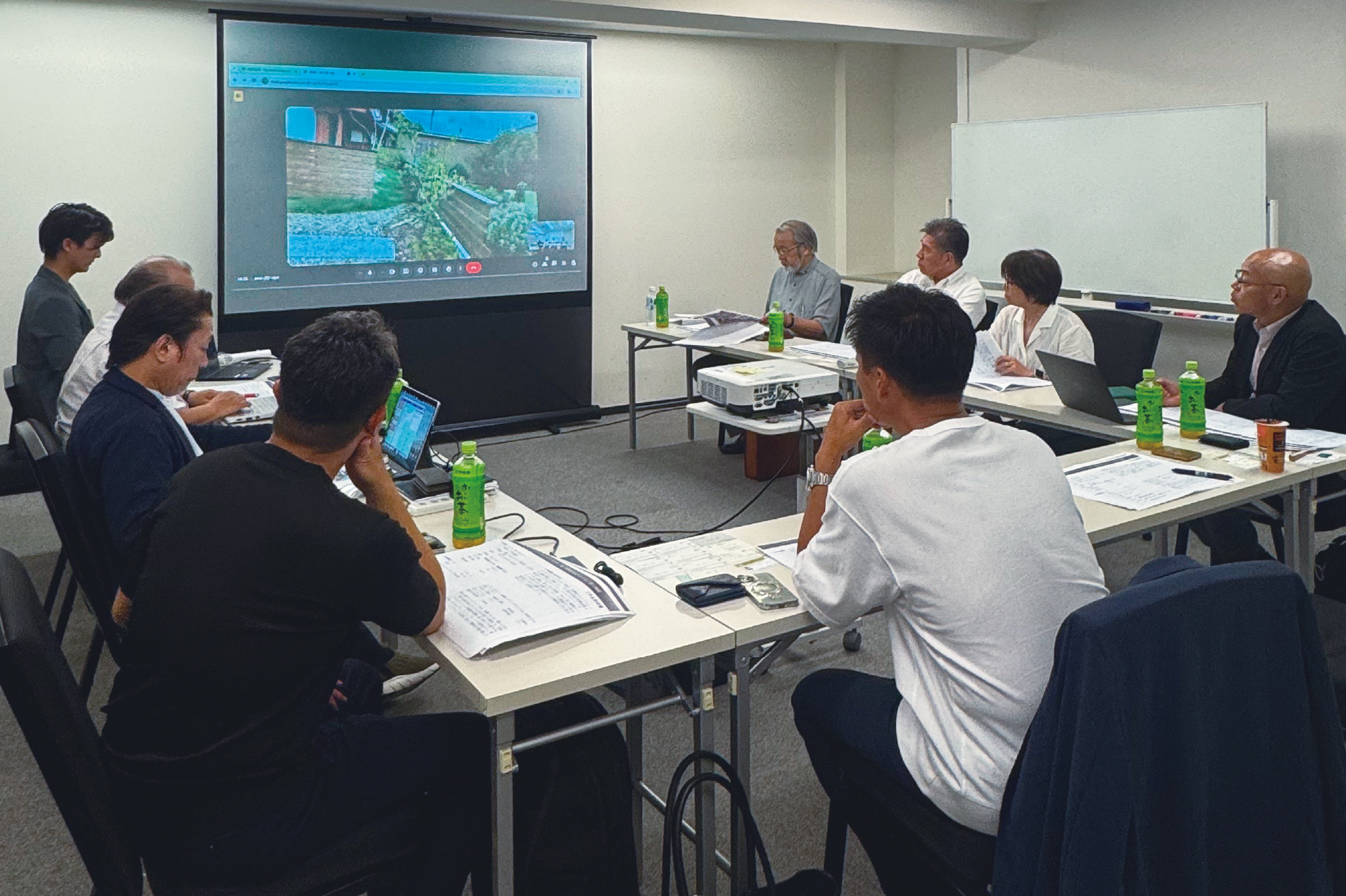 EM2025冊子-6 - 滋賀で自然素材・木の家の注文住宅を建てる工務店|株式会社スムース 家と庭をつなぐエクステリアコンテスト