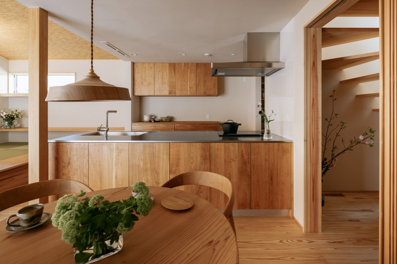 木と自然素材を使った家