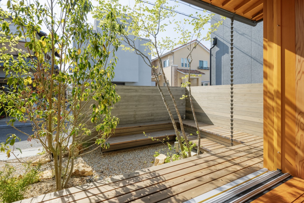 季節を感じる庭