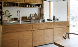 無垢材をたくさん取り入れたキッチン - 滋賀で自然素材・木の家の注文住宅を建てる工務店|株式会社スムース 無垢材をたくさん取り入れたキッチン